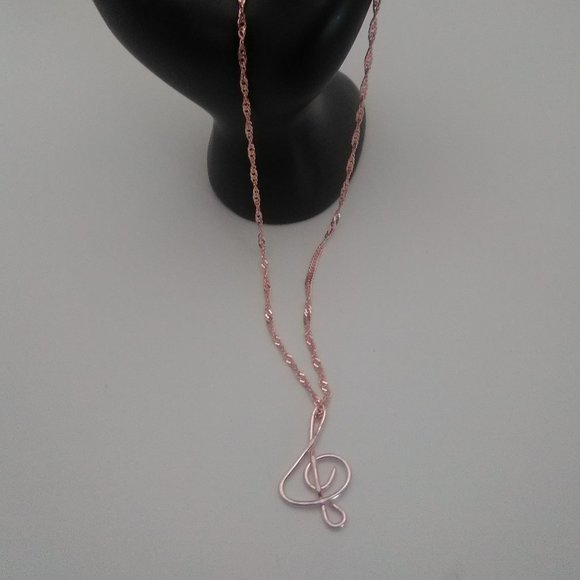 Small Clef Symbol Necklace - Picture 1 of 2